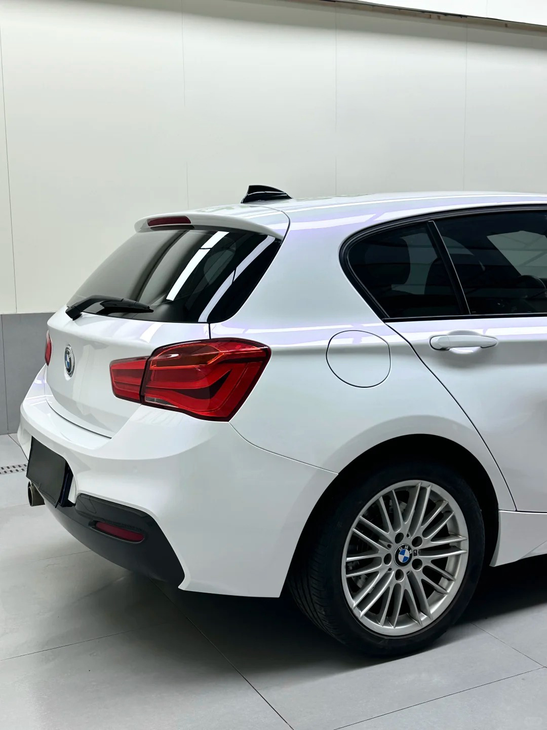 Time-limited Sale Ravoony Plus PET Glossy White to Purple Vinyl Car Wrap