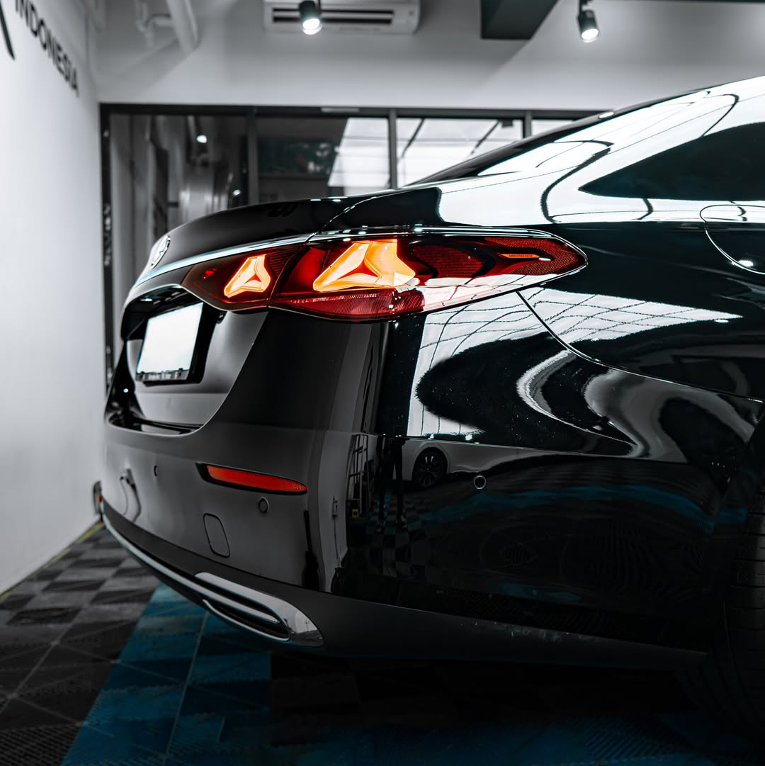 Ravoony U Series Ultra Gloss TPU Lotus Leaf PPF Paint Protection Film 8.5mil