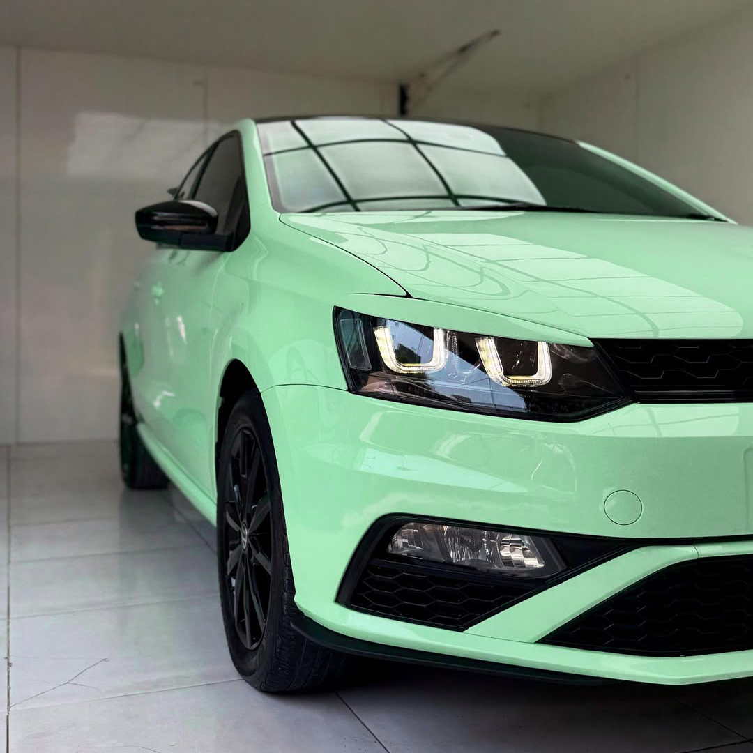 Ravoony Plus PET Ferrari Gloss Moss Green Vinyl Car Wrap
