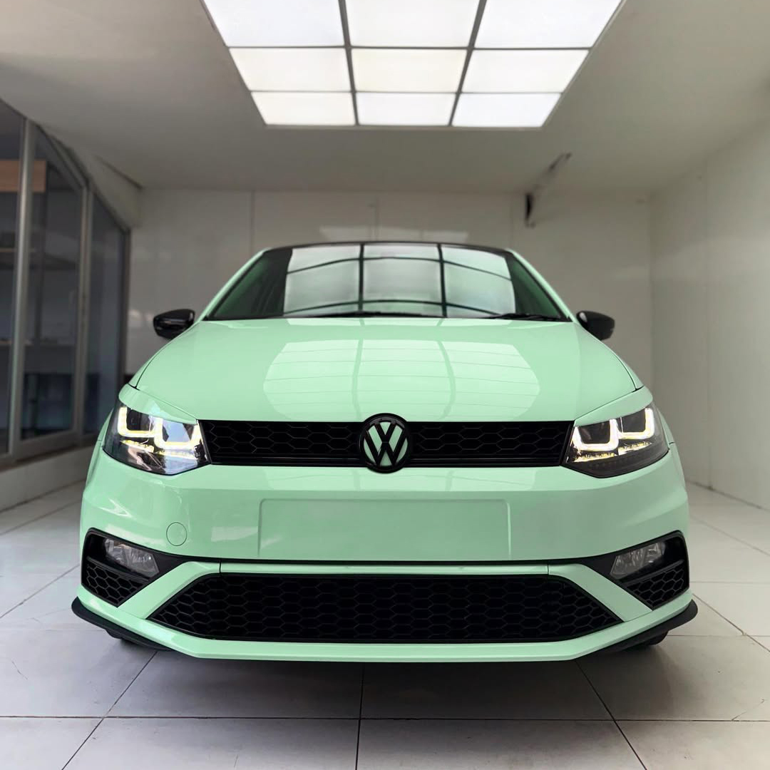 Ravoony Plus PET Ferrari Gloss Moss Green Vinyl Car Wrap