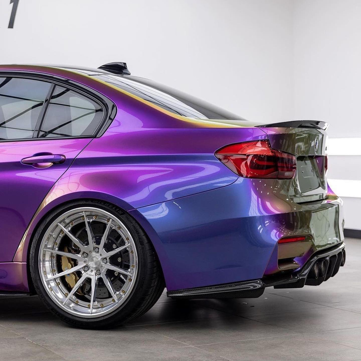 Ravoony Plus PET Gloss Magic Colored Purple Chameleon Wrap