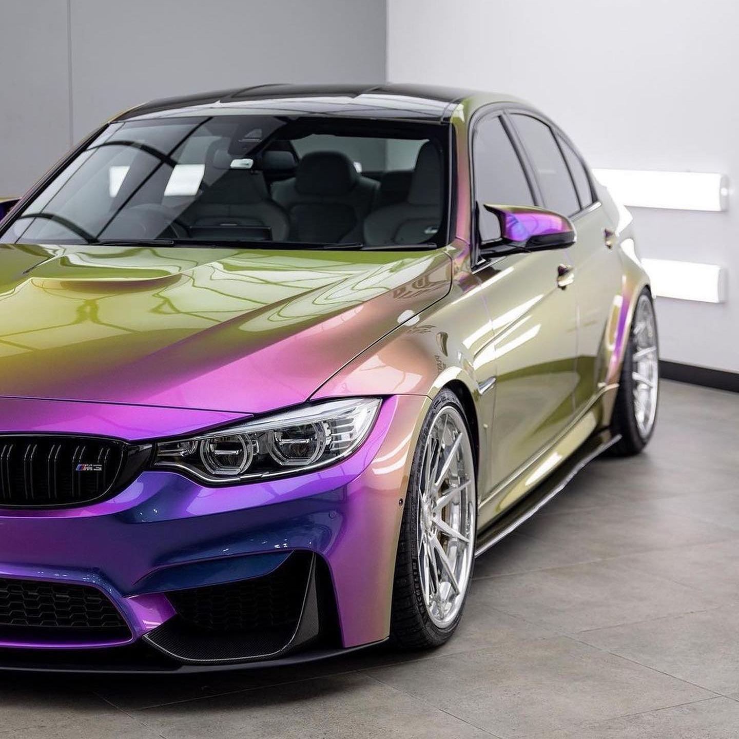 Ravoony Plus PET Gloss Magic Colored Purple Chameleon Wrap