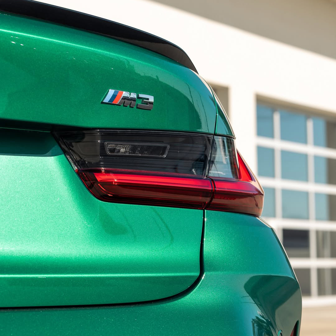 Ravoony Plus Gloss Paint Metallic Isle Of Man Green Car Vinyl Wrap