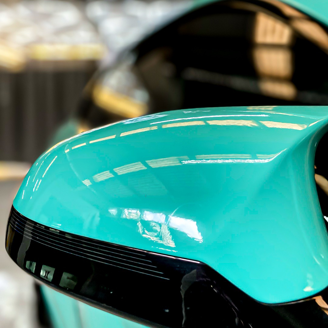 Ravoony Plus PET Glossy Tiffany Blue Car Vinyl Wrap