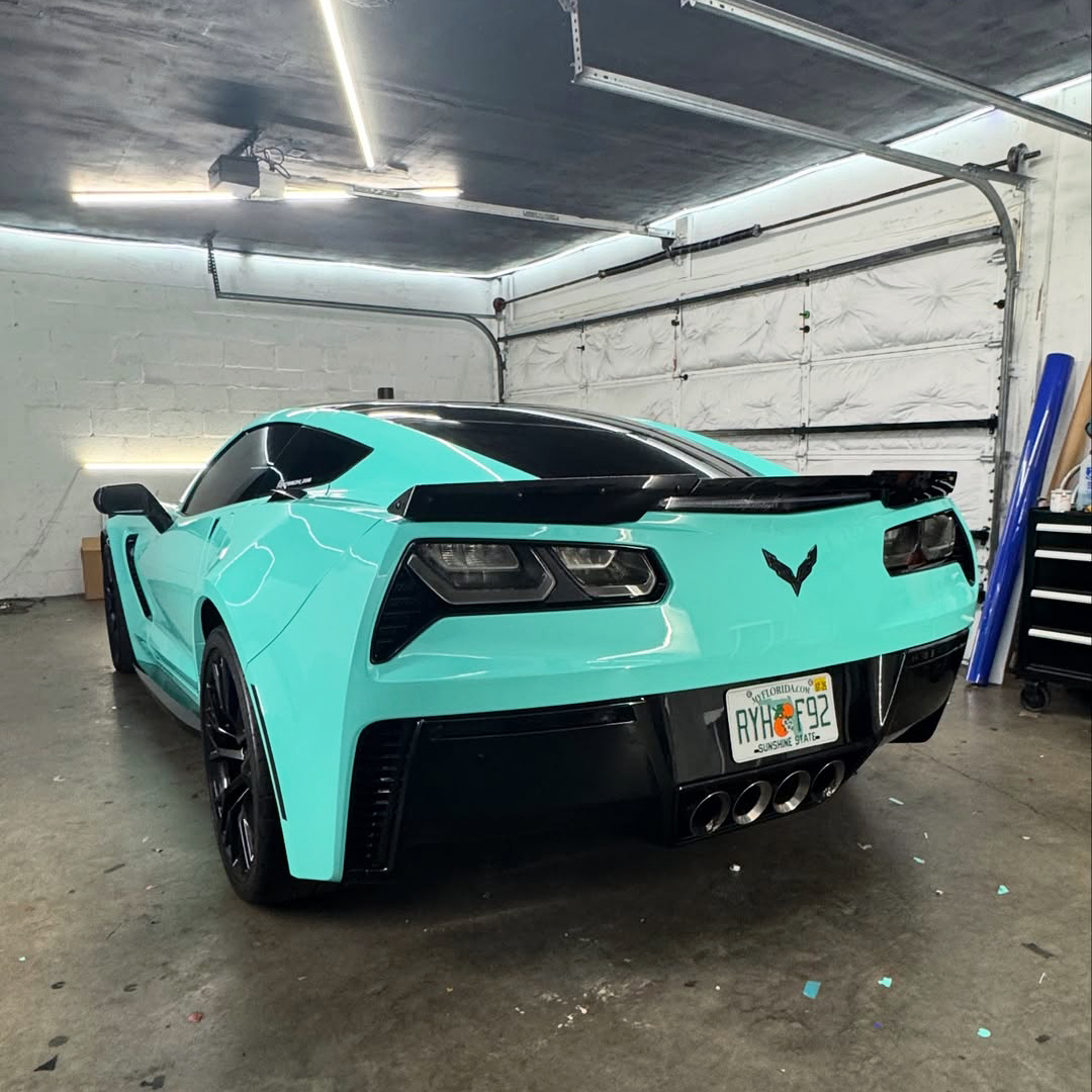 Ravoony Plus PET Glossy Tiffany Blue Car Vinyl Wrap
