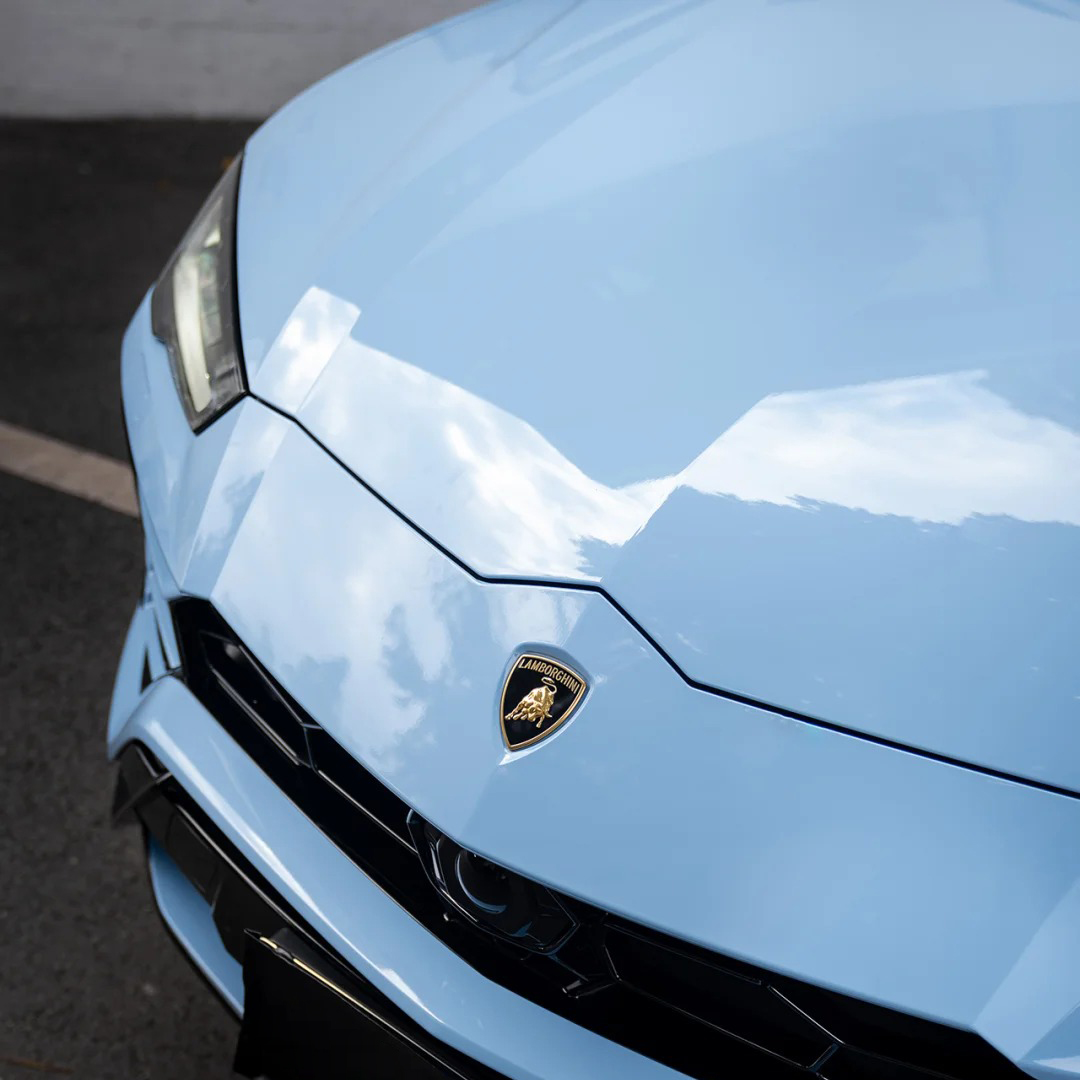 Ravoony Plus Glossy Zandvoort Blue Car Wrap