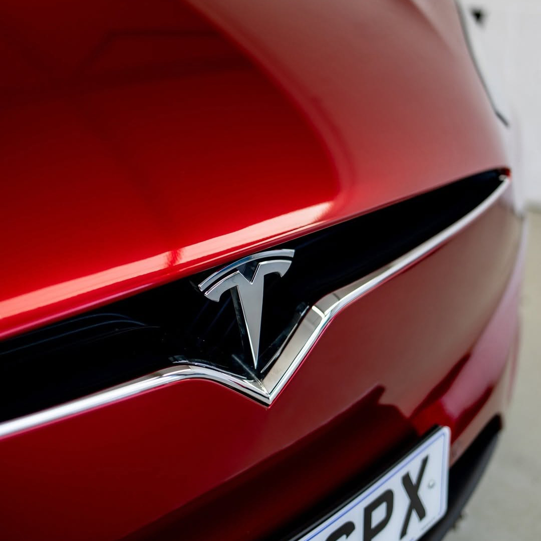 Ravoony Pro TPU Tesla Gloss Midnight Cherry Red PPF Film