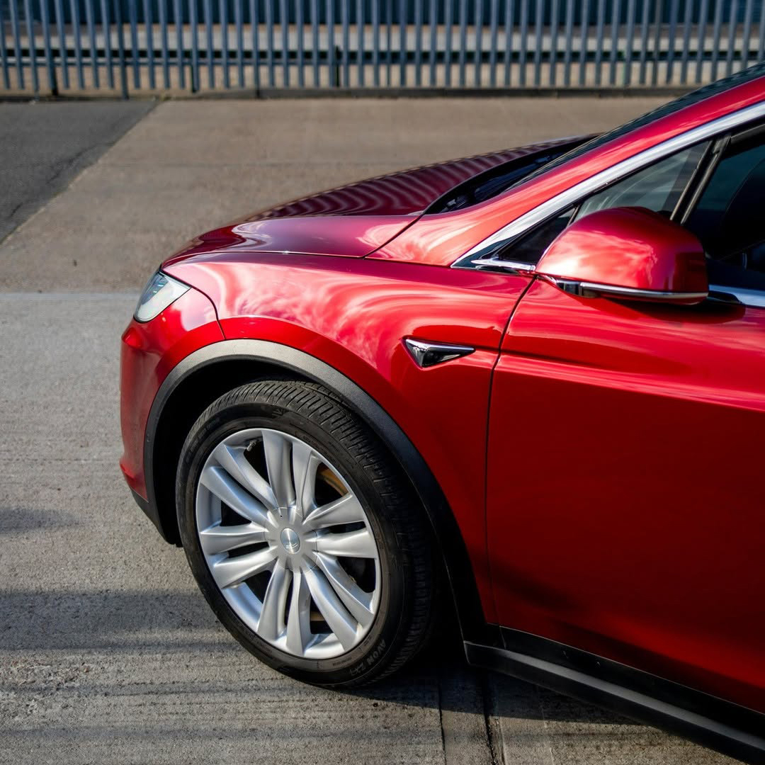 Ravoony Pro TPU Tesla Gloss Midnight Cherry Red PPF Film