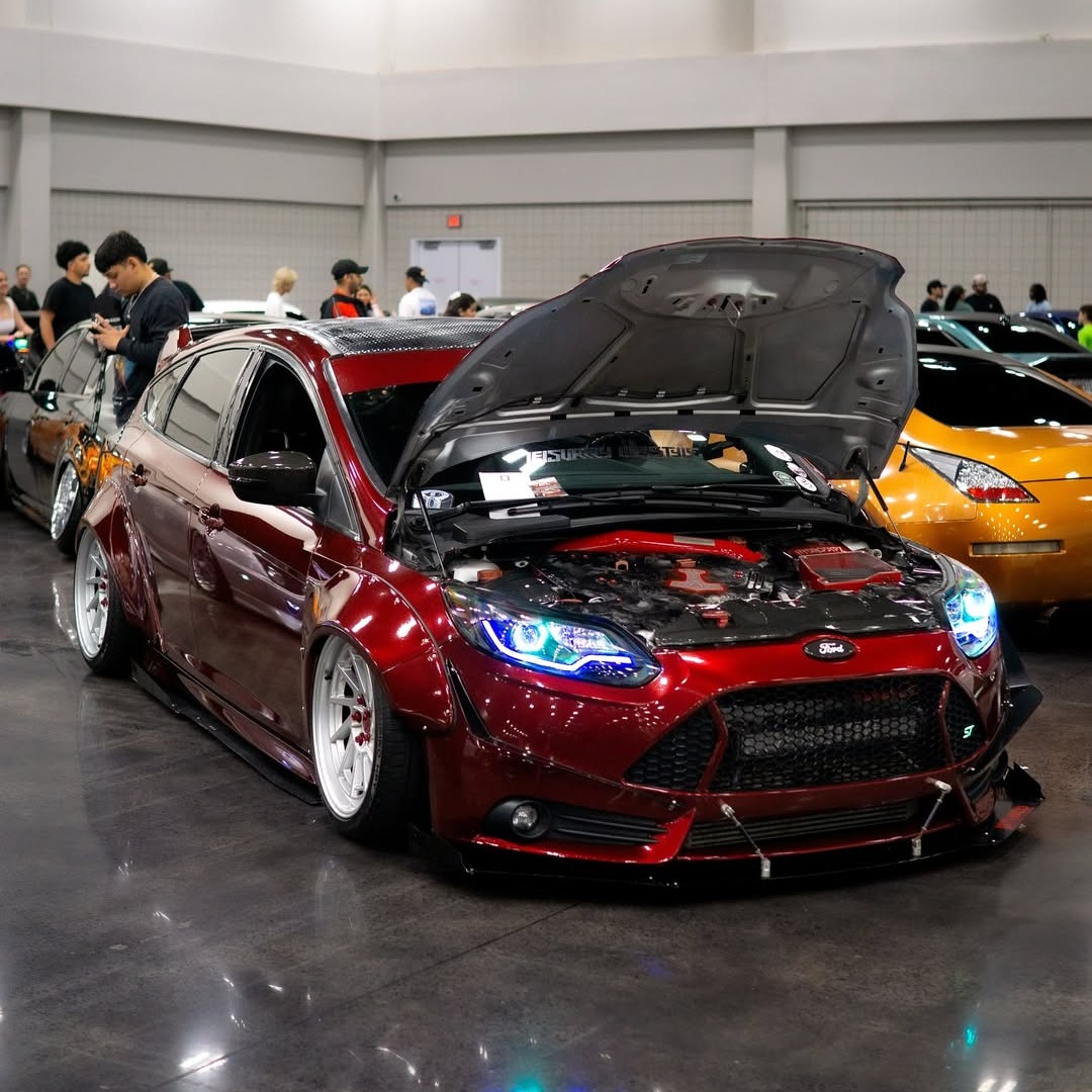 Ravoony Pro TPU Tesla Gloss Midnight Cherry Red PPF Film