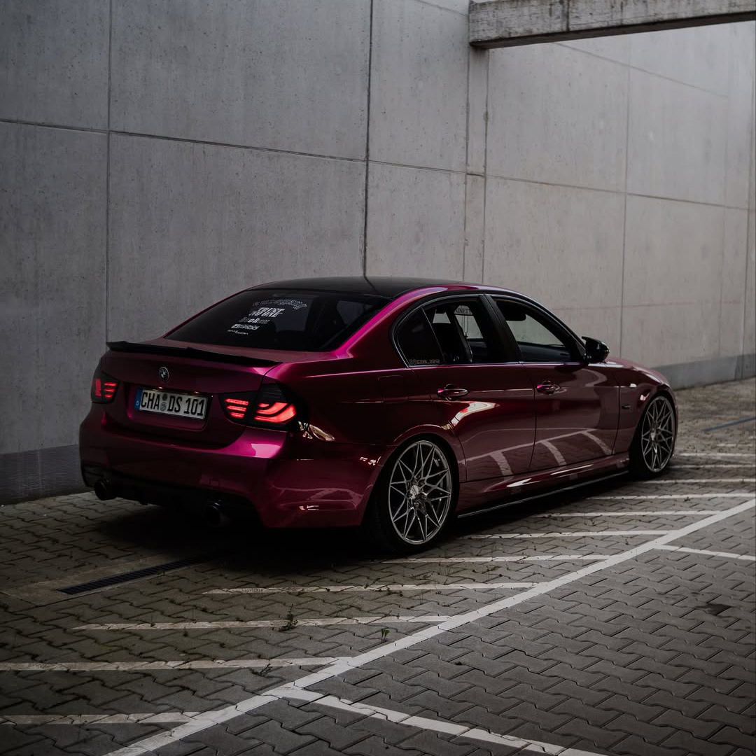 Ravoony Plus PET Glossy Metallic Rubellite Purple Vinyl Wrap