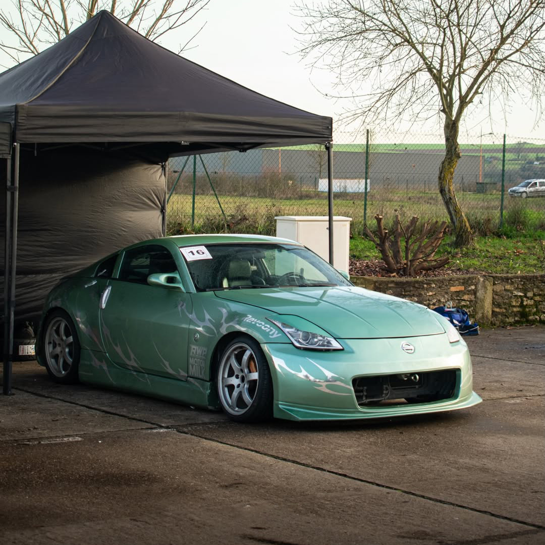 Ravoony Plus PET Ferrari Gloss Verde Francesca Green Vinyl Car Wrap