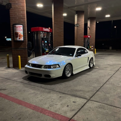 Ravoony Plus PET Glossy White to Blue Car Vinyl Wrap 02