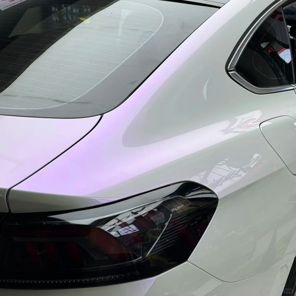 Ravoony Plus PET Glossy White to Purple Vinyl Car Wrap