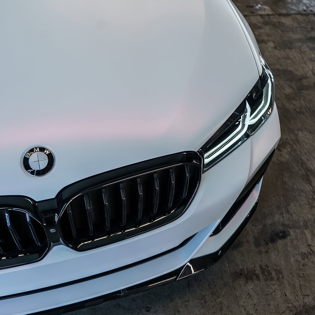 Ravoony Plus PET Matte White To Pink Car Vinyl Wrap