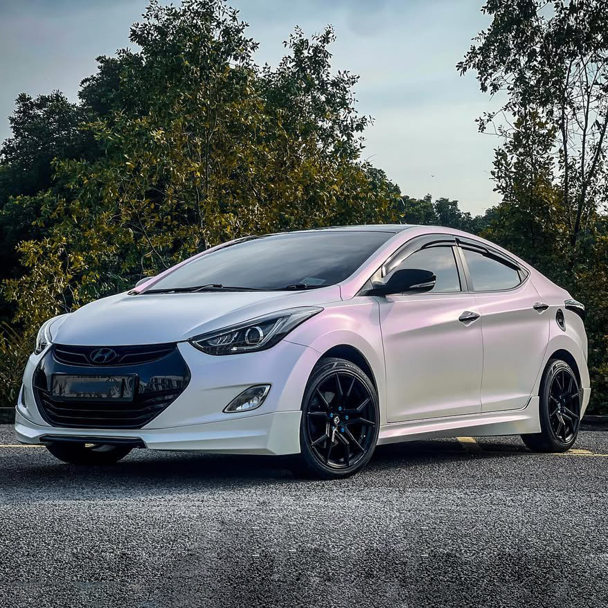 Ravoony Plus Pure Metallic White To Purple Vinyl Car Wrap