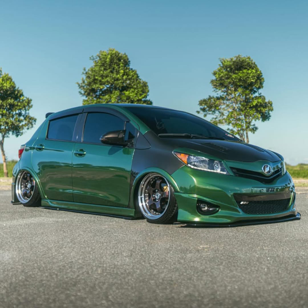  Ravoony Plus Gloss Metal Sonoma Green Car Vinyl Wrap