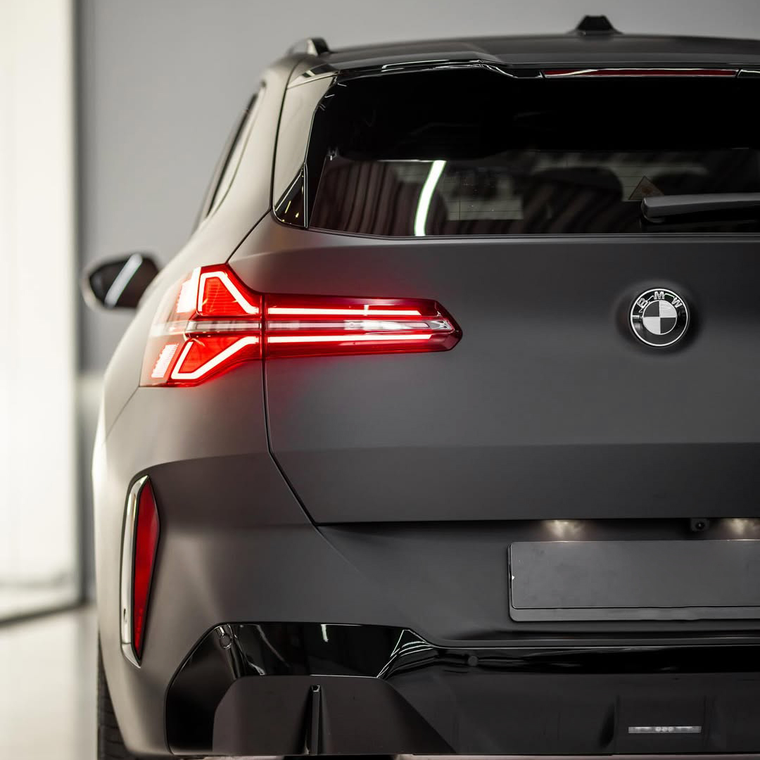 Ravoony Plus Matte Black Car Vinyl Wrap