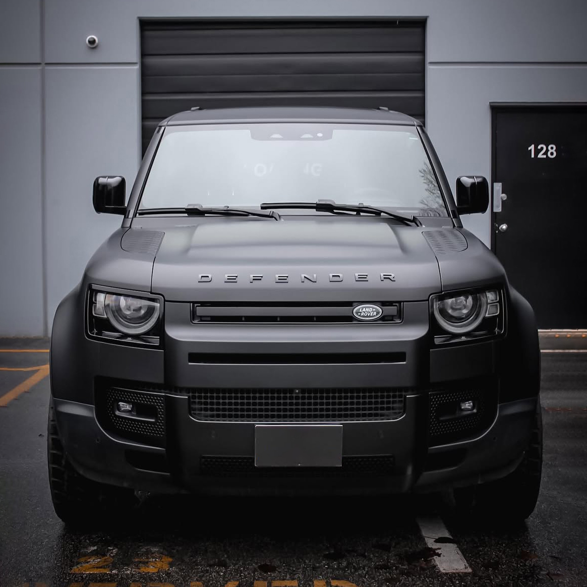 Ravoony Plus Matte Black Car Vinyl Wrap