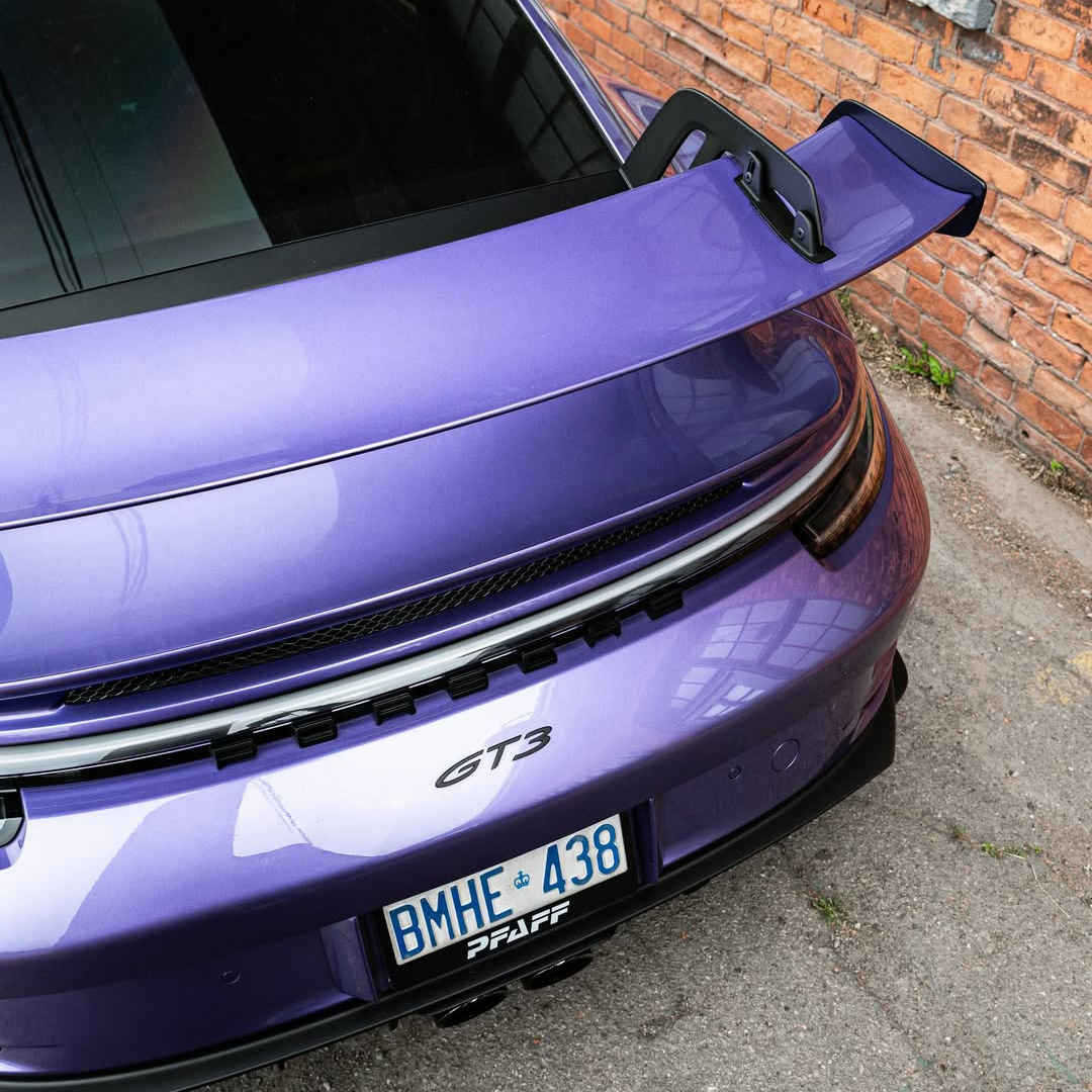 Ravoony Plus PET Gloss Liquid Metallic Viola Purple Car Wrap