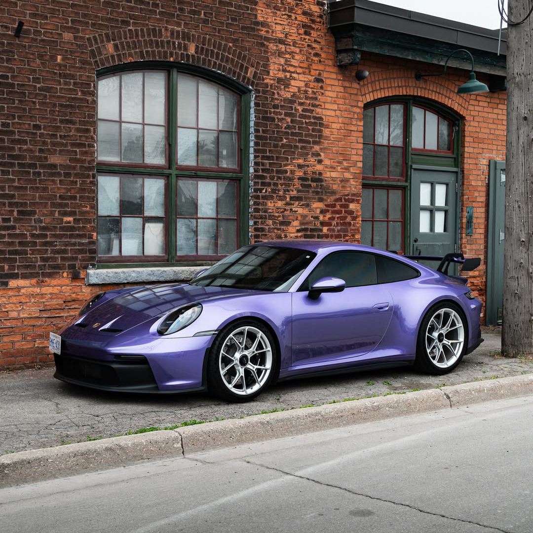 Ravoony Plus PET Gloss Liquid Metallic Viola Purple Car Wrap