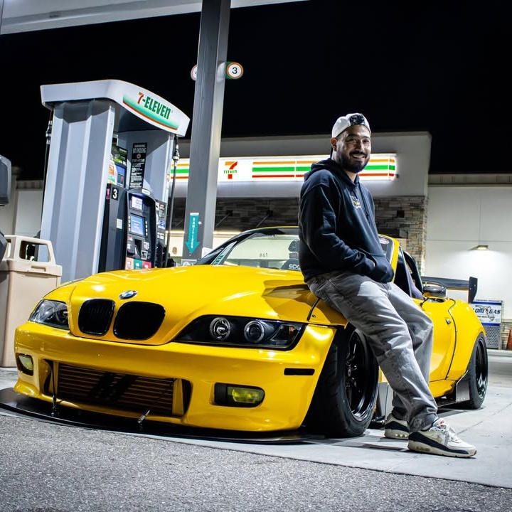 Ravoony Plus Glossy Metallic Yellow Car Wrap