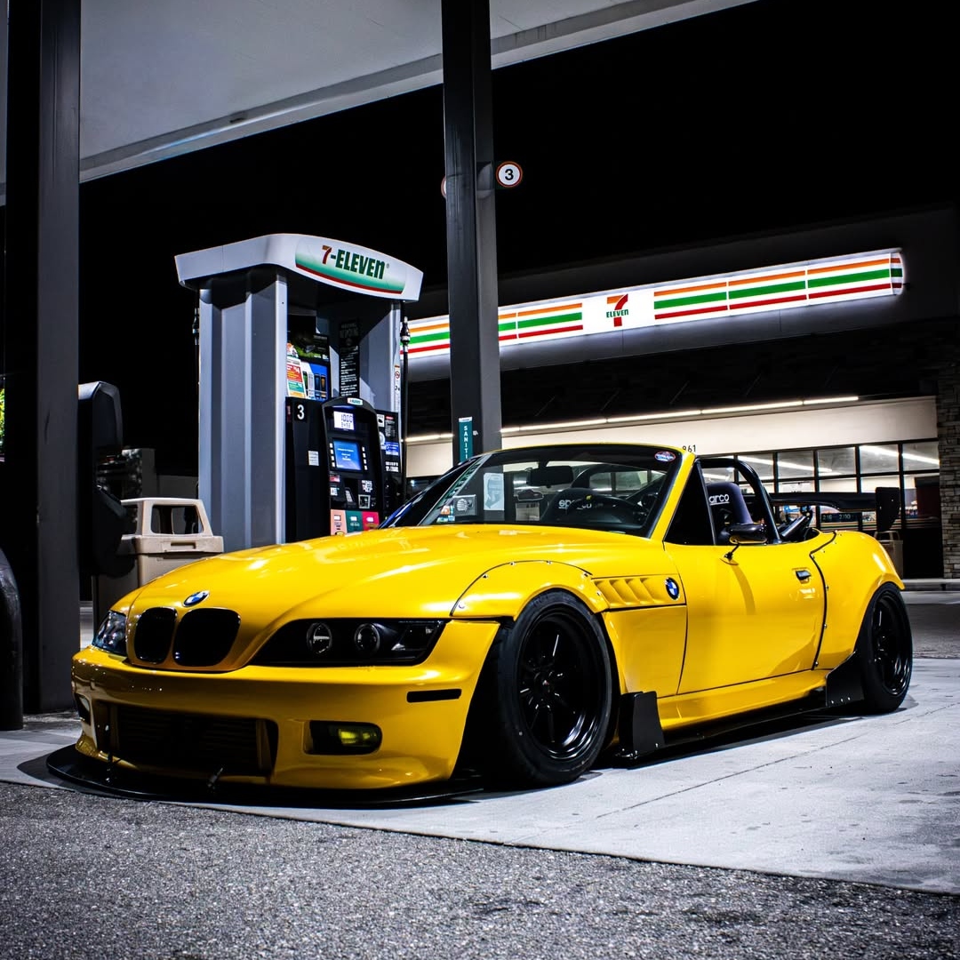 Ravoony Plus Glossy Metallic Yellow Car Wrap