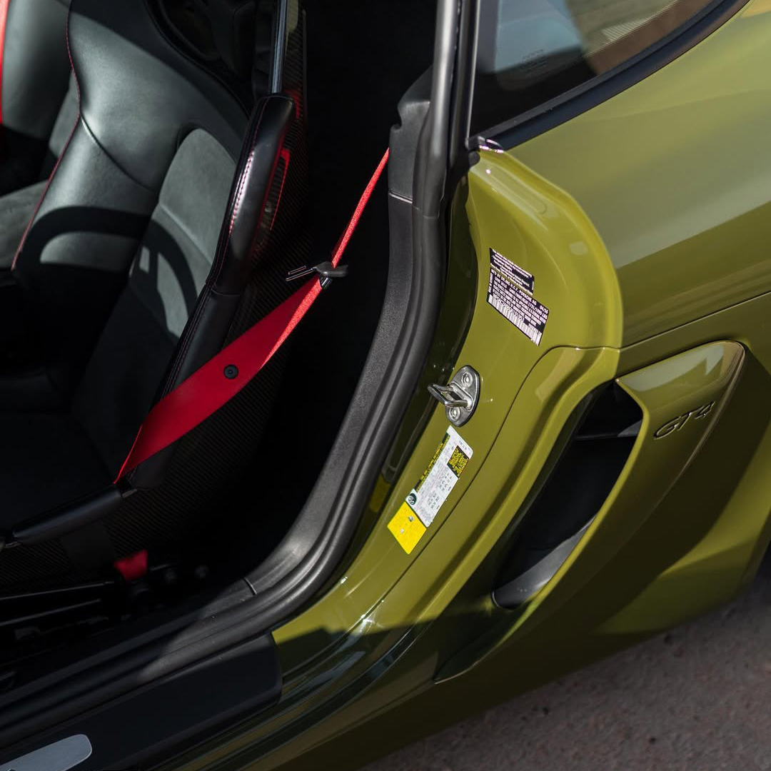 Ravoony Plus Audi Gloss Army Green Vinyl Car Wrap