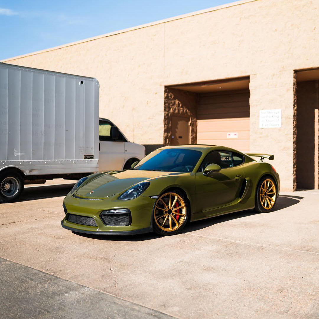 Ravoony Plus Audi Gloss Army Green Vinyl Car Wrap