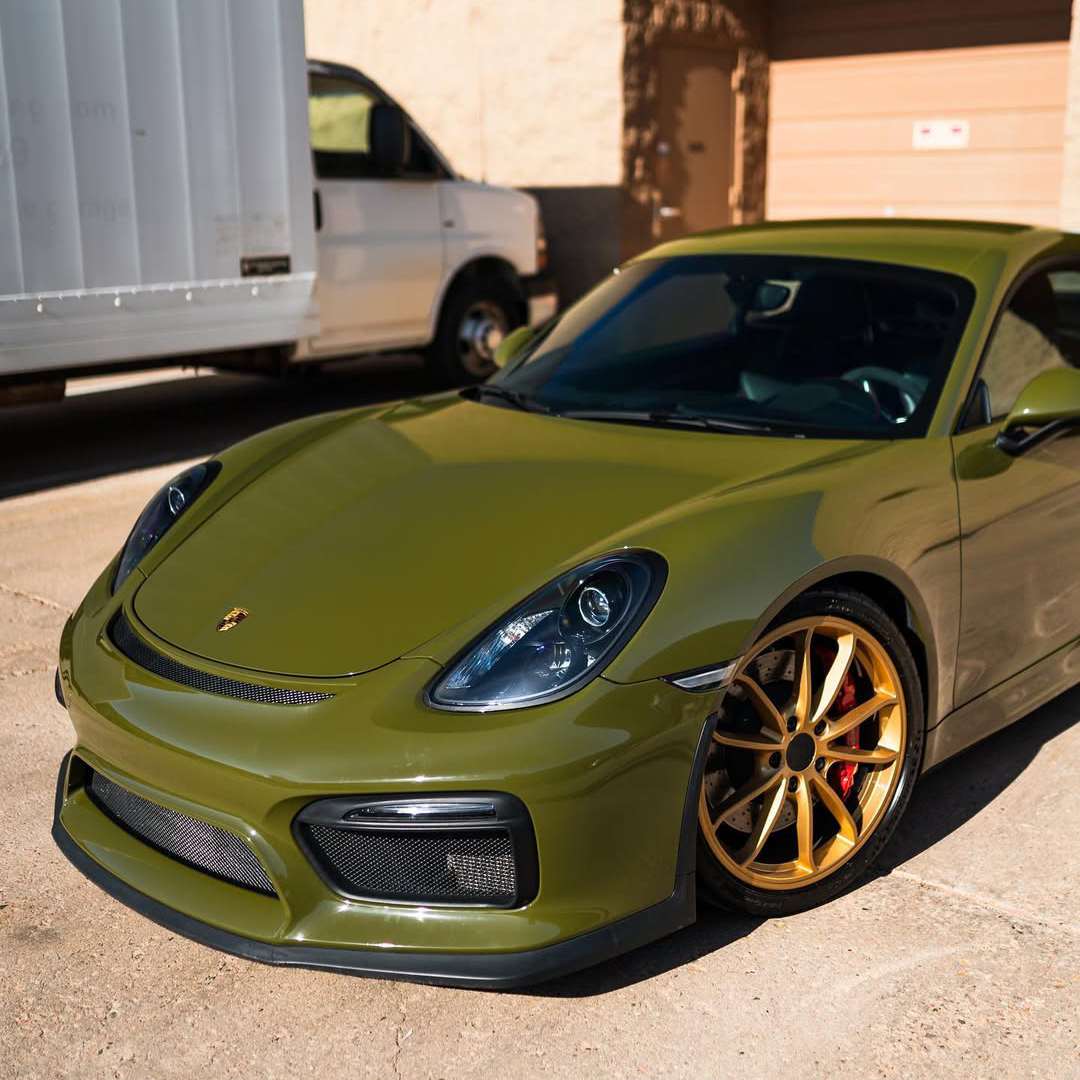 Ravoony Plus Audi Gloss Army Green Vinyl Car Wrap