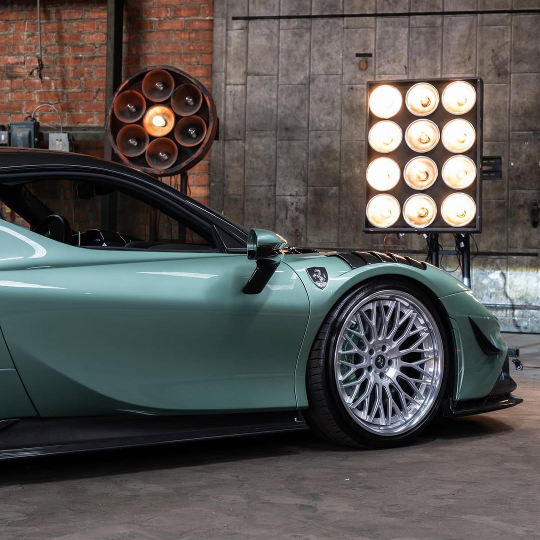 Ravoony Basic Ferrari Gloss Verde Francesca Green Vinyl Car Wrap