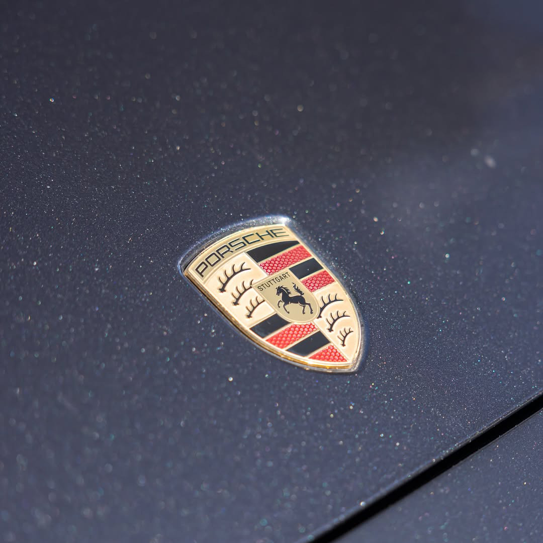  Ravoony Plus Porsche Gloss Volcano Grey Car Vinyl Wrap