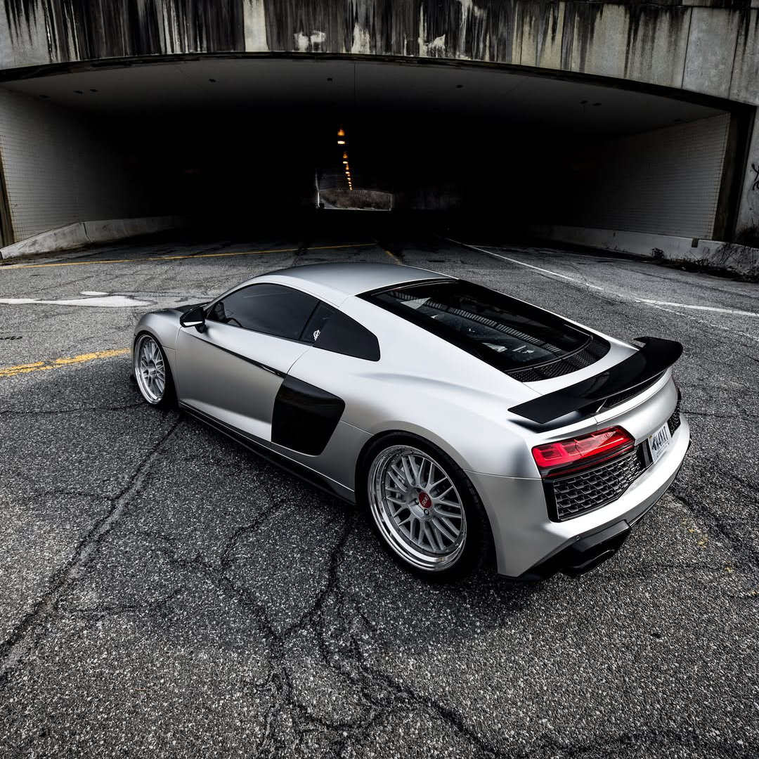 Ravoony Plus Matte Chrome Alexander Silver Metallic Vinyl Wrap