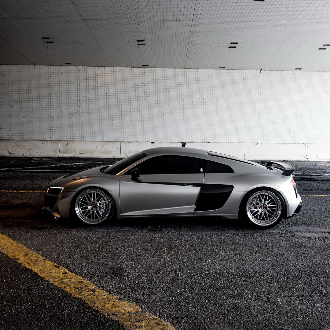 Ravoony Plus Matte Chrome Alexander Silver Metallic Vinyl Wrap