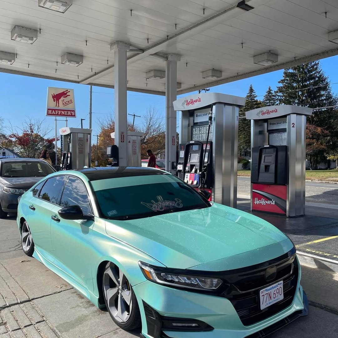   Ravoony Plus Glossy Laser Tiffany Car Vinyl Wrap