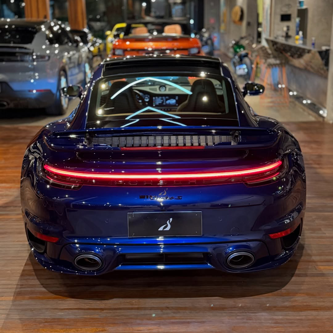Ravoony Plus Porsche Gloss Gentian Blue Vinyl Car Wrap
