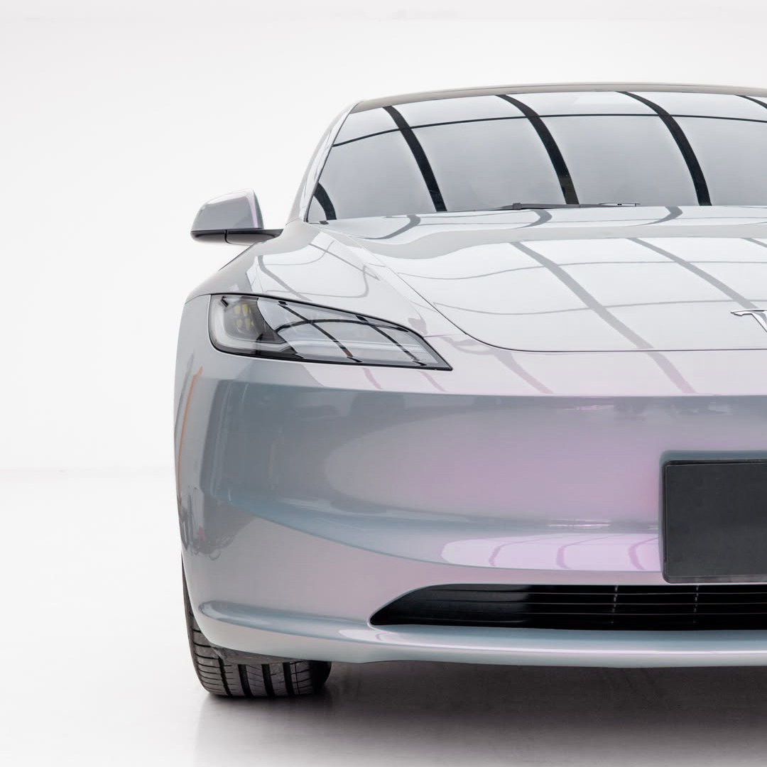 Ravoony Plus PET Technological Grey To Pink Car Wrap