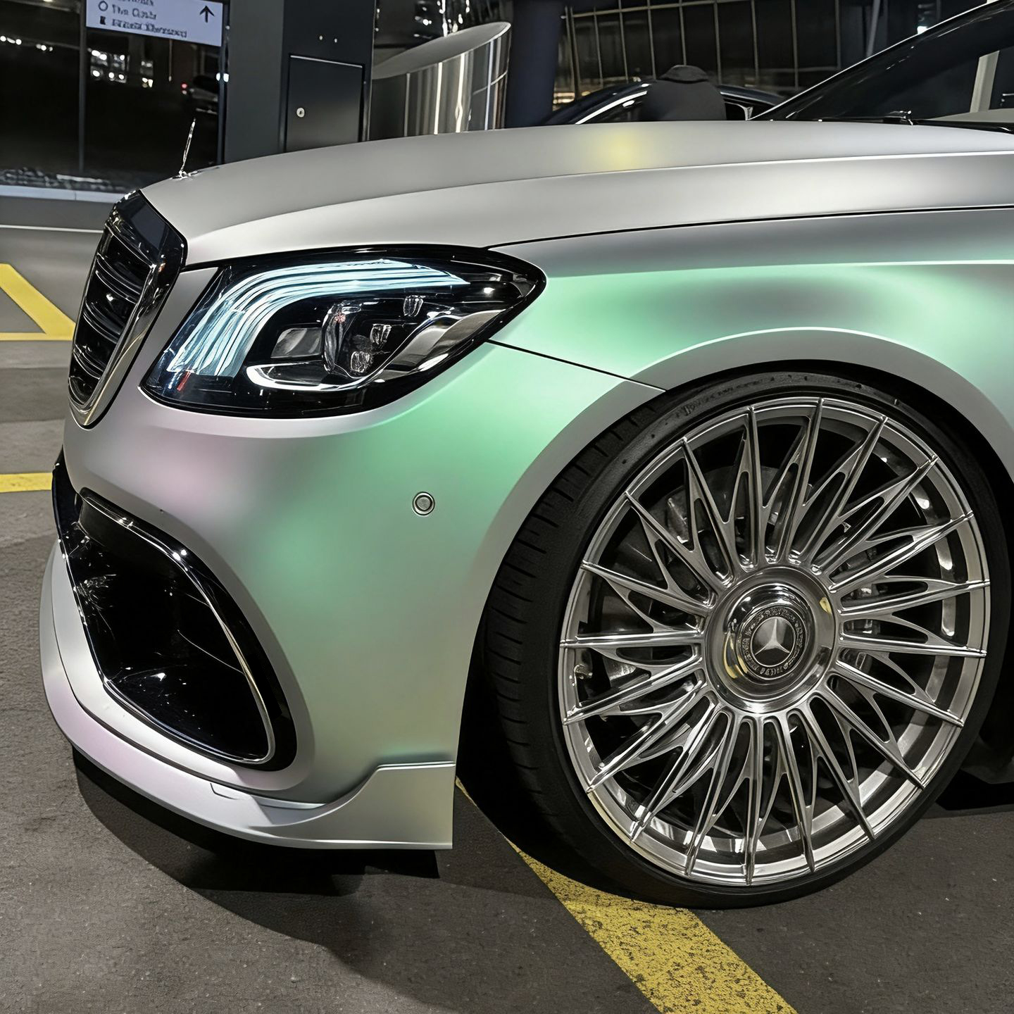 Ravoony Plus PET Matte Technological Grey To Green Car Wrap