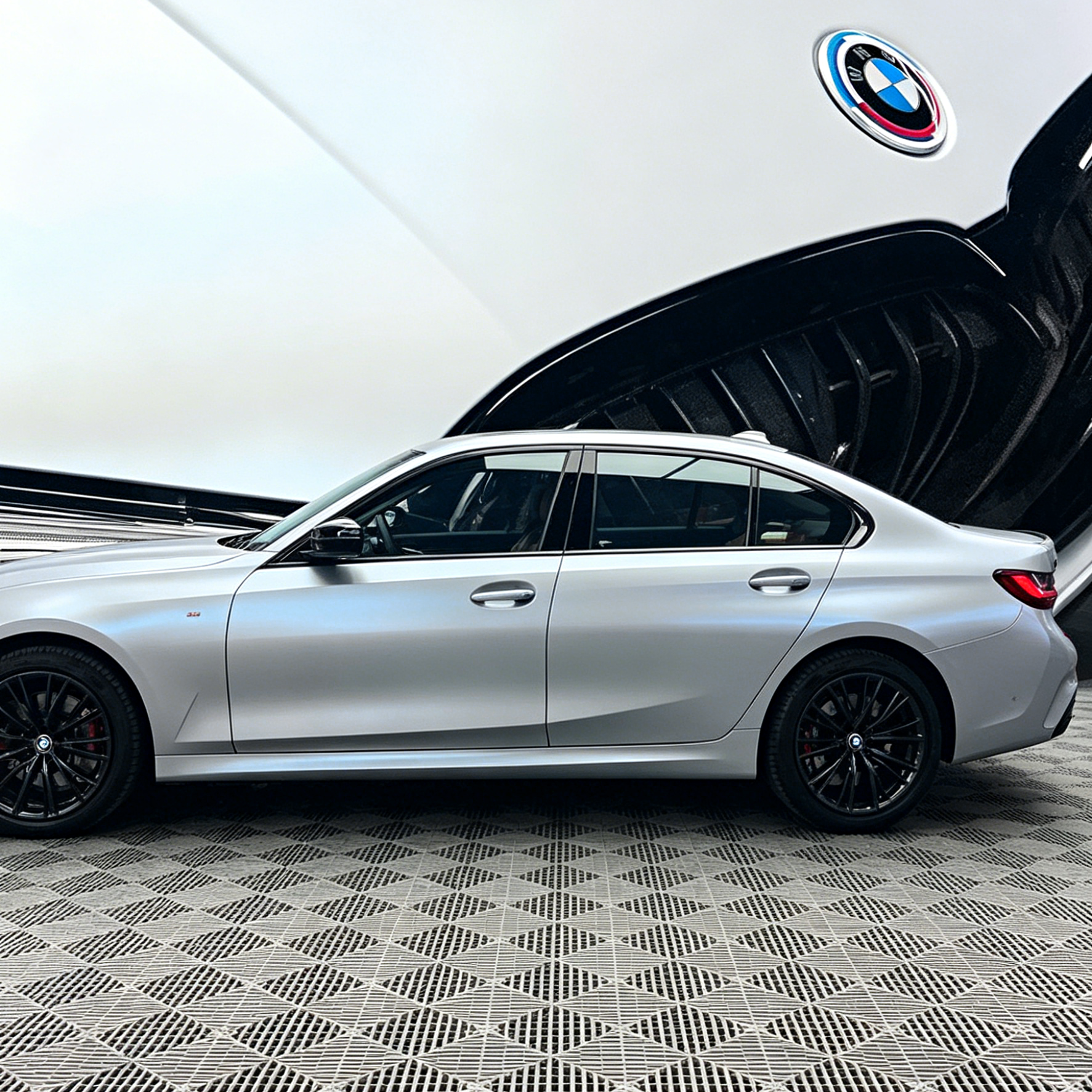 Ravoony Plus PET Matte Technological Grey To Blue Car Wrap