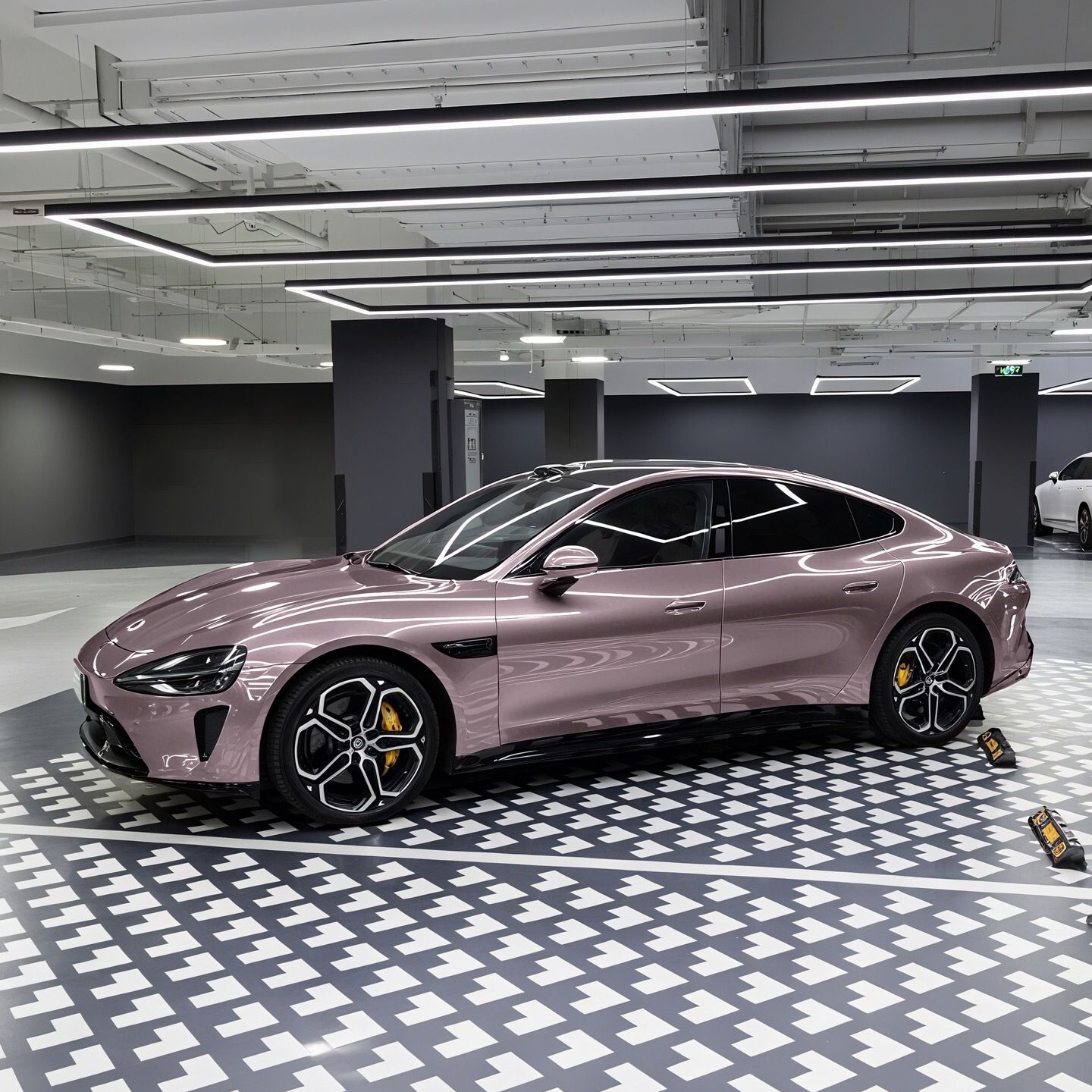 Ravoony Plus PET Gloss Iced Berry Pink Car Vinyl Wrap