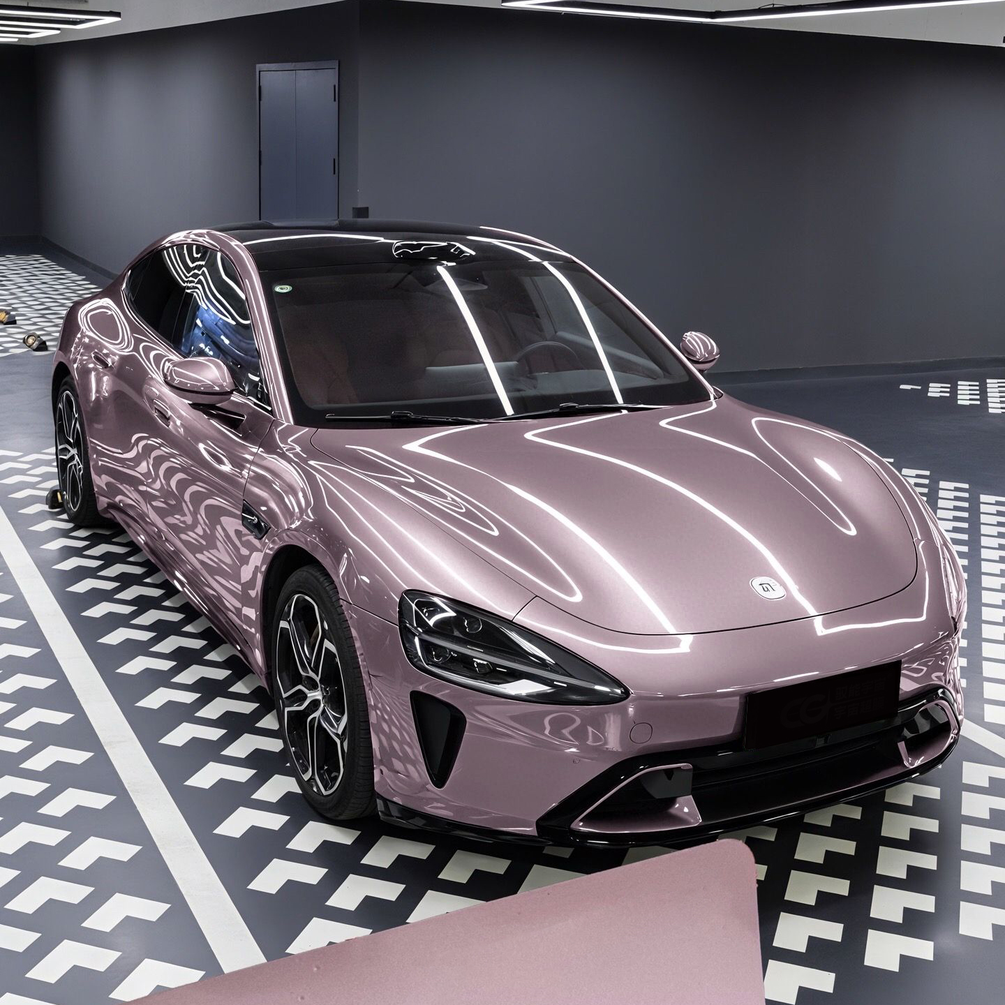 Ravoony Plus PET Gloss Iced Berry Pink Car Vinyl Wrap