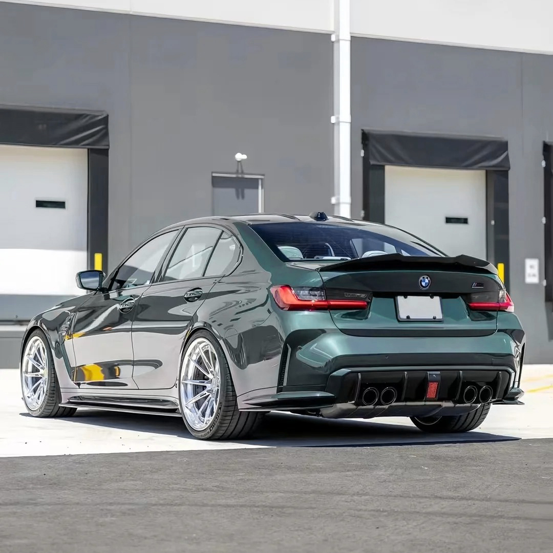 Ravoony Plus PET Gloss Metallic Ryan Green Car Wrap