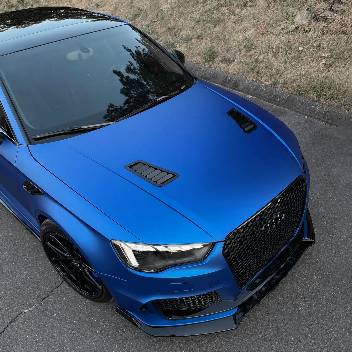 Ravoony Plus PET Matte Chrome Blue Car Wrap