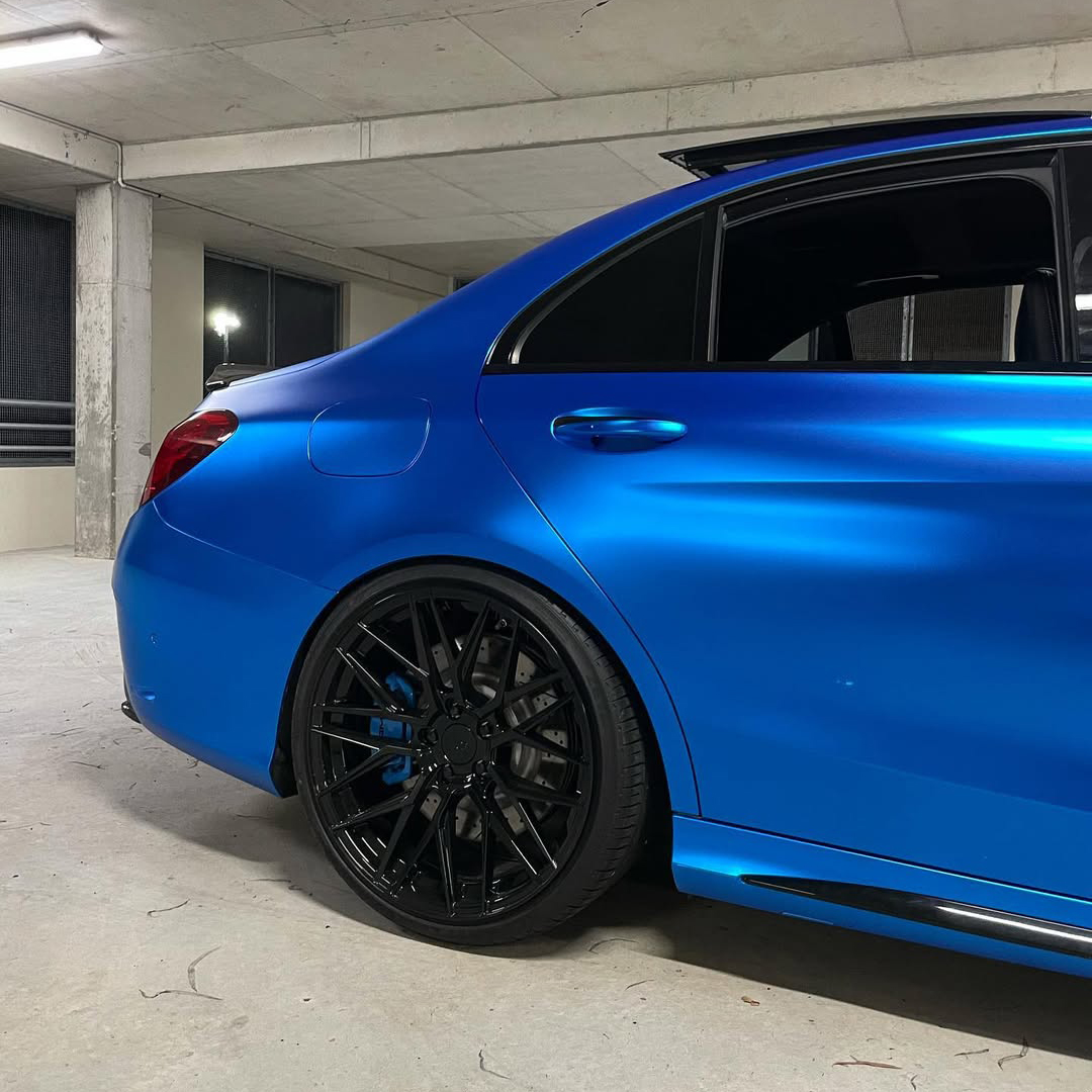 Ravoony Plus PET Matte Chrome Blue Car Wrap