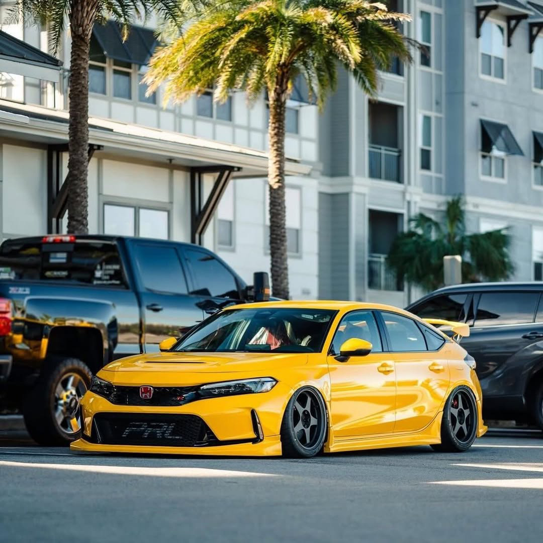 Ravoony Pro TPU Glossy Sunflower Yellow PPF Film
