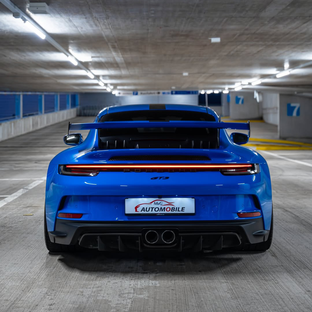 Ravoony Plus PET Gloss Shark Blue Vinyl Wrap