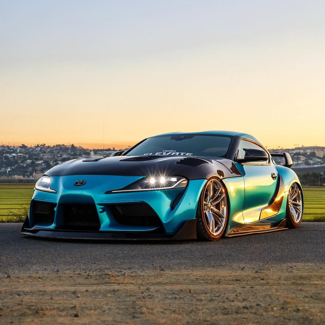 Ravoony Plus PET Glossy Metallic Atomic Cyan Car Vinyl Wrap