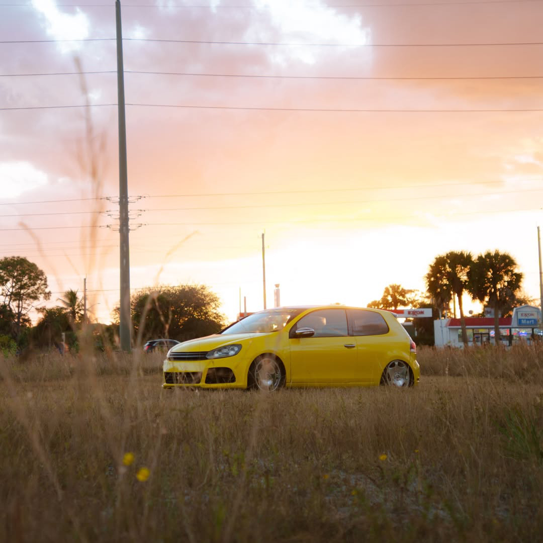 Ravoony Plus PET Gloss Racing Yellow Vinyl Wrap