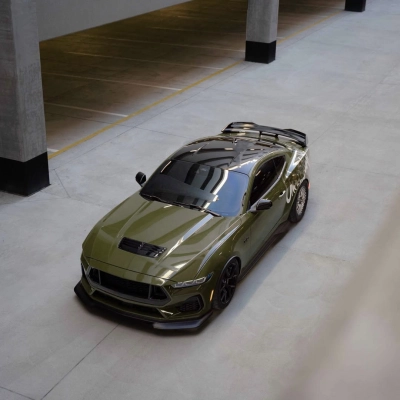 Ravoony Plus PET Audi Gloss Army Green Vinyl Car Wrap 02