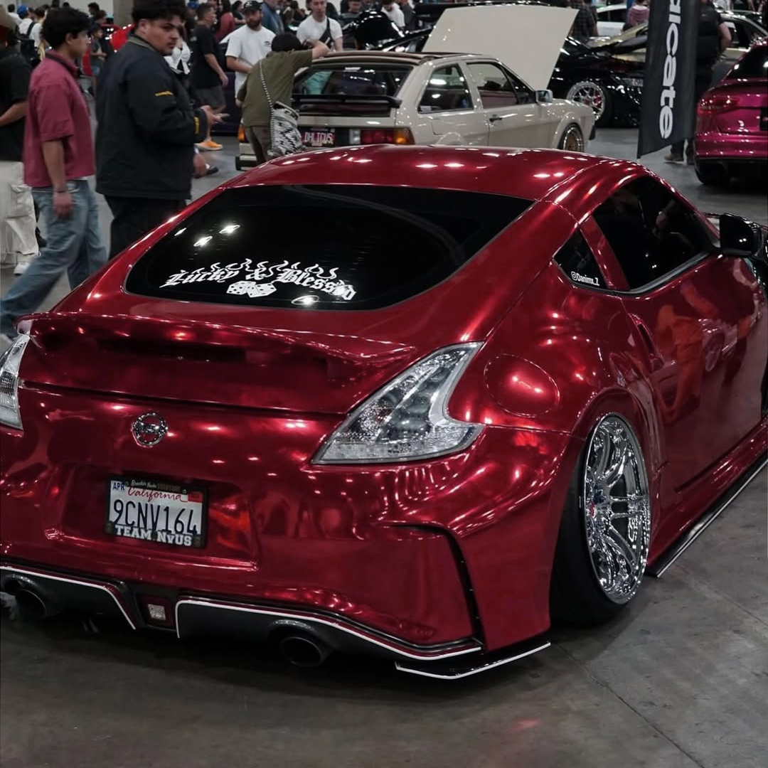 Best Ravoony Super Chrome Red Gloss Car Vinyl Wrap - ravoony.com