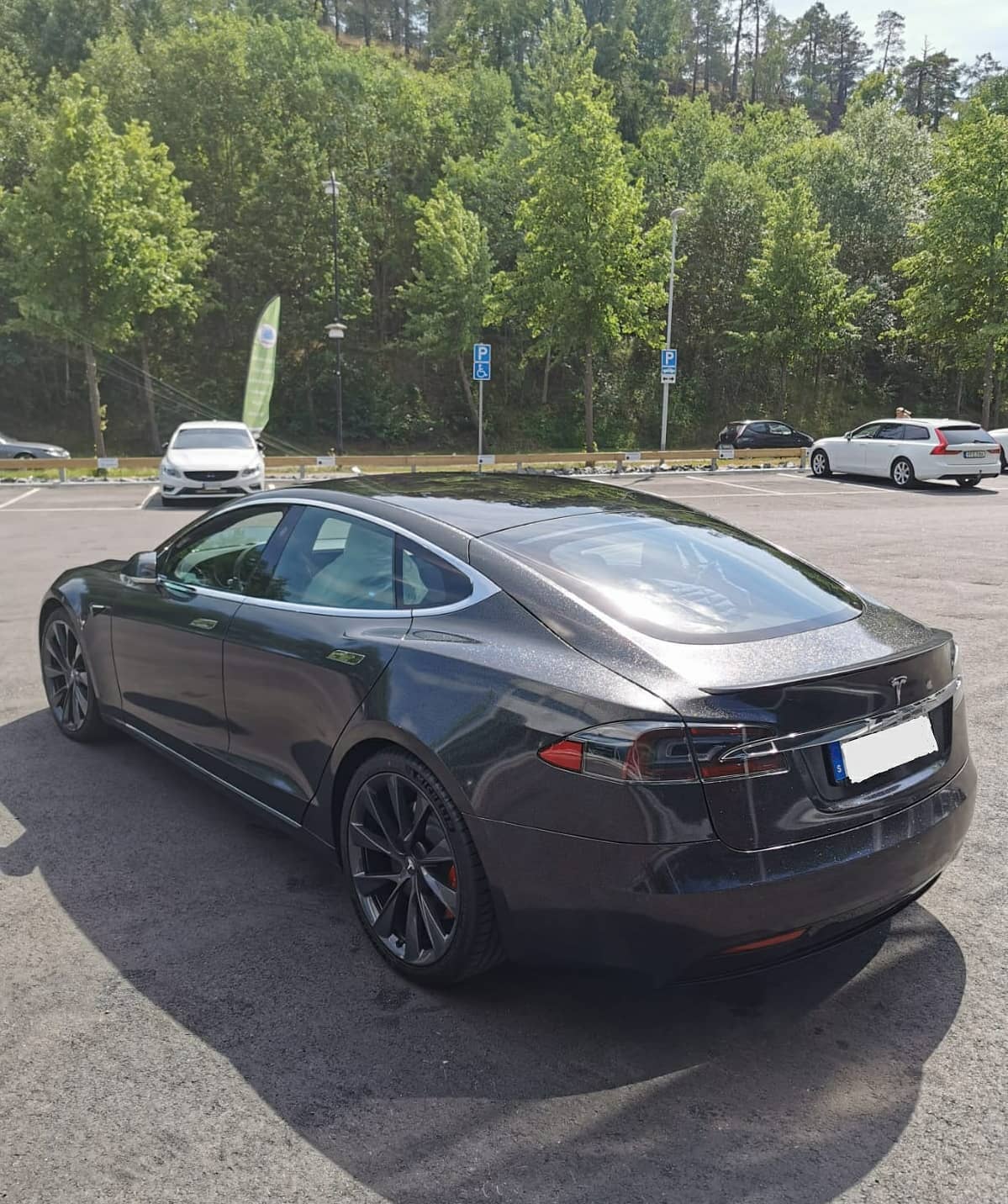 Ravoony Catechu Black Gloss Car Vinyl Wrap review 1